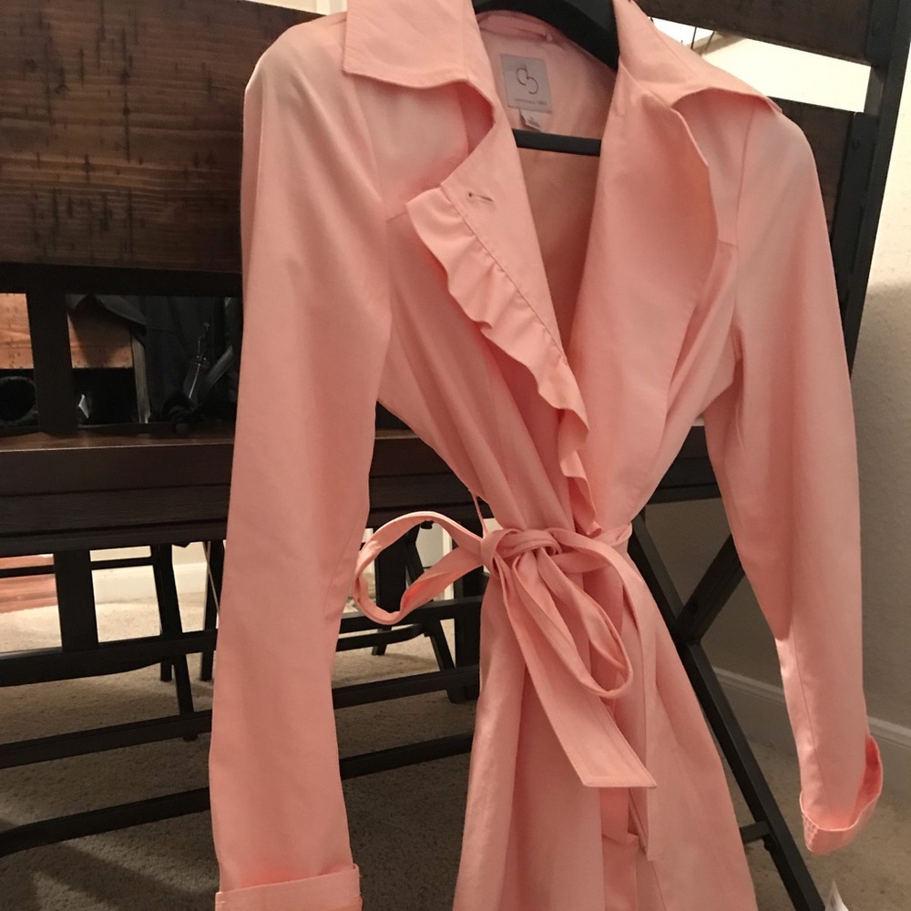 Spring Trench coat - Picture 2 of 5